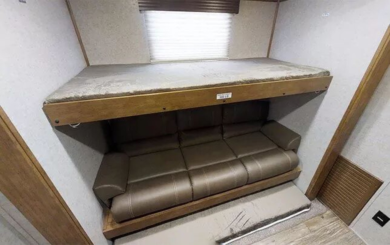 2018 Forest River Sabre 36BHQ Review